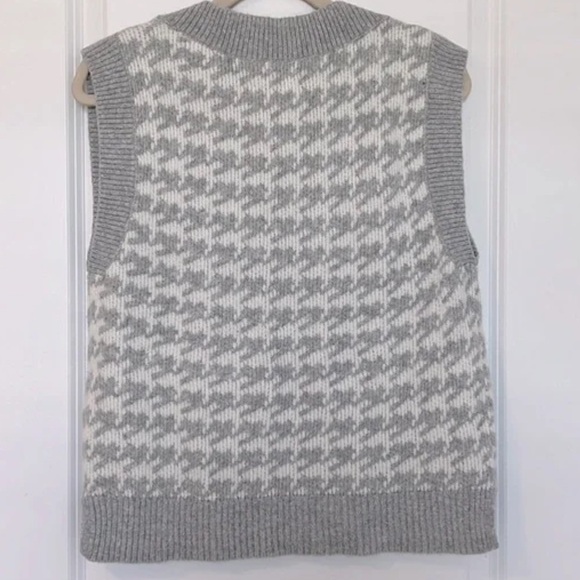 Abercrombie & Fitch V-Neck Sleeveless Sweater Vest Gray Houndstooth Size Small - Picture 12 of 12